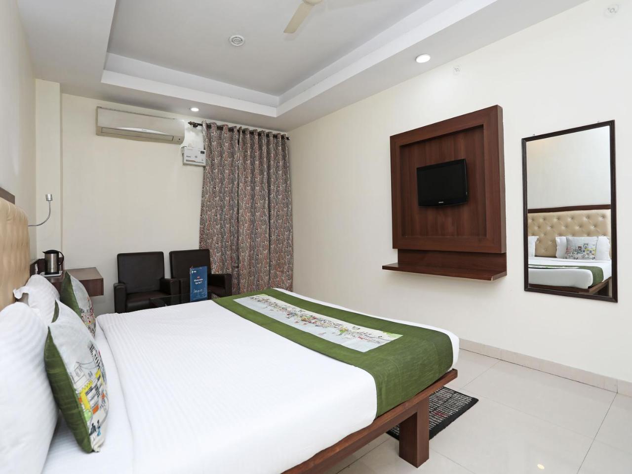 Oyo 680 Hotel Ranjana Heritage Lucknow Ngoại thất bức ảnh