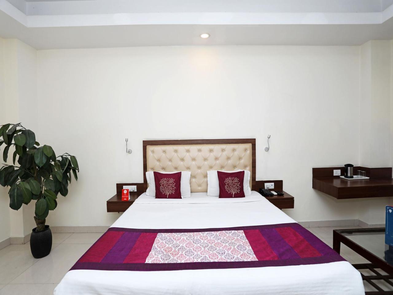 Oyo 680 Hotel Ranjana Heritage Lucknow Ngoại thất bức ảnh