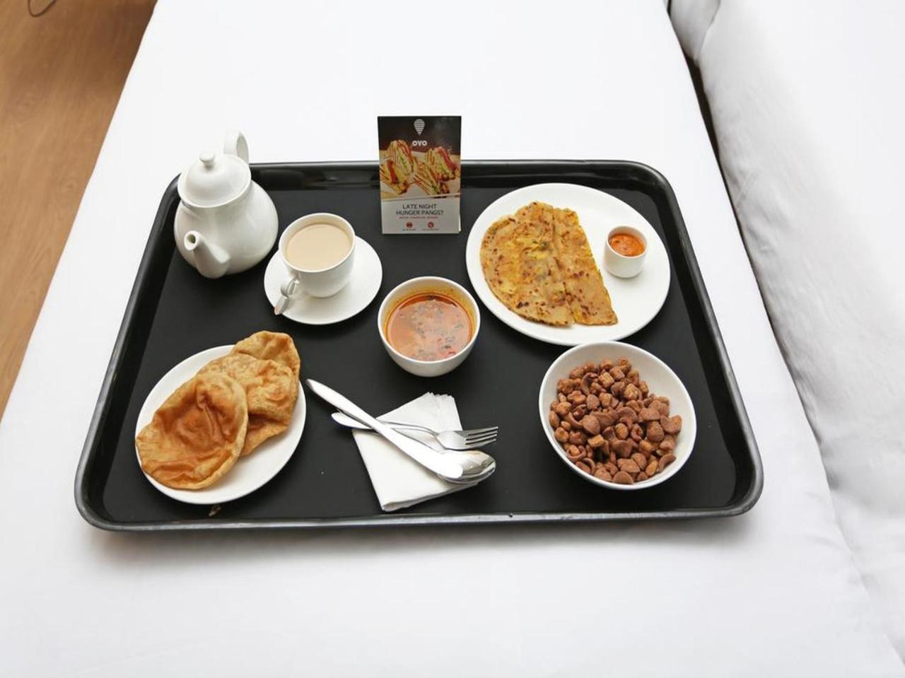Oyo 680 Hotel Ranjana Heritage Lucknow Ngoại thất bức ảnh